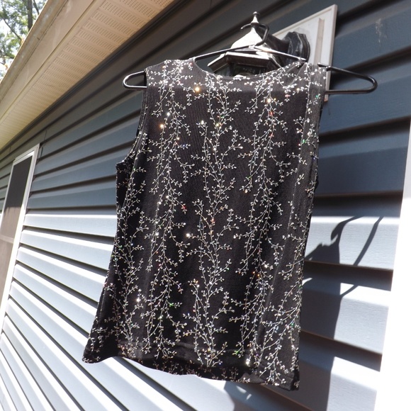 Black and silver sparkle vine leaf shirt - Picture 2 of 8